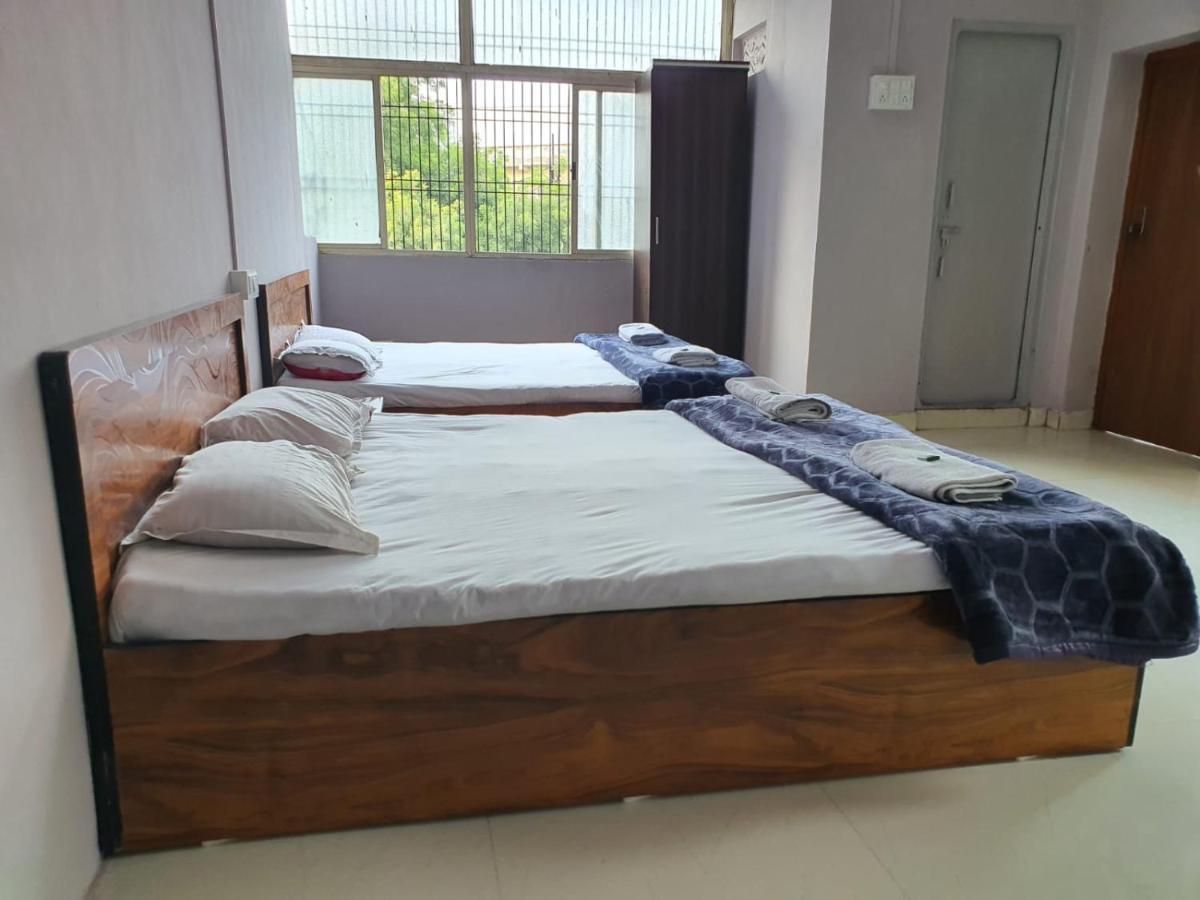 Hotel Family Stay Beside Railway Station Aurangabad  Exterior photo